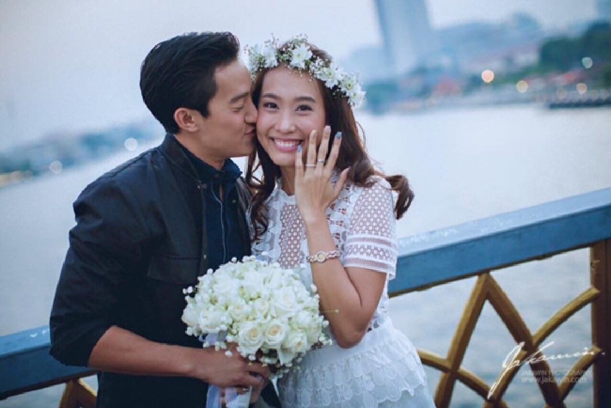 ส่องภาพ!การ์ดแต่งงาน โบ-เอก เด็กวัดร้อยล้าน เรียบหรูดูดี