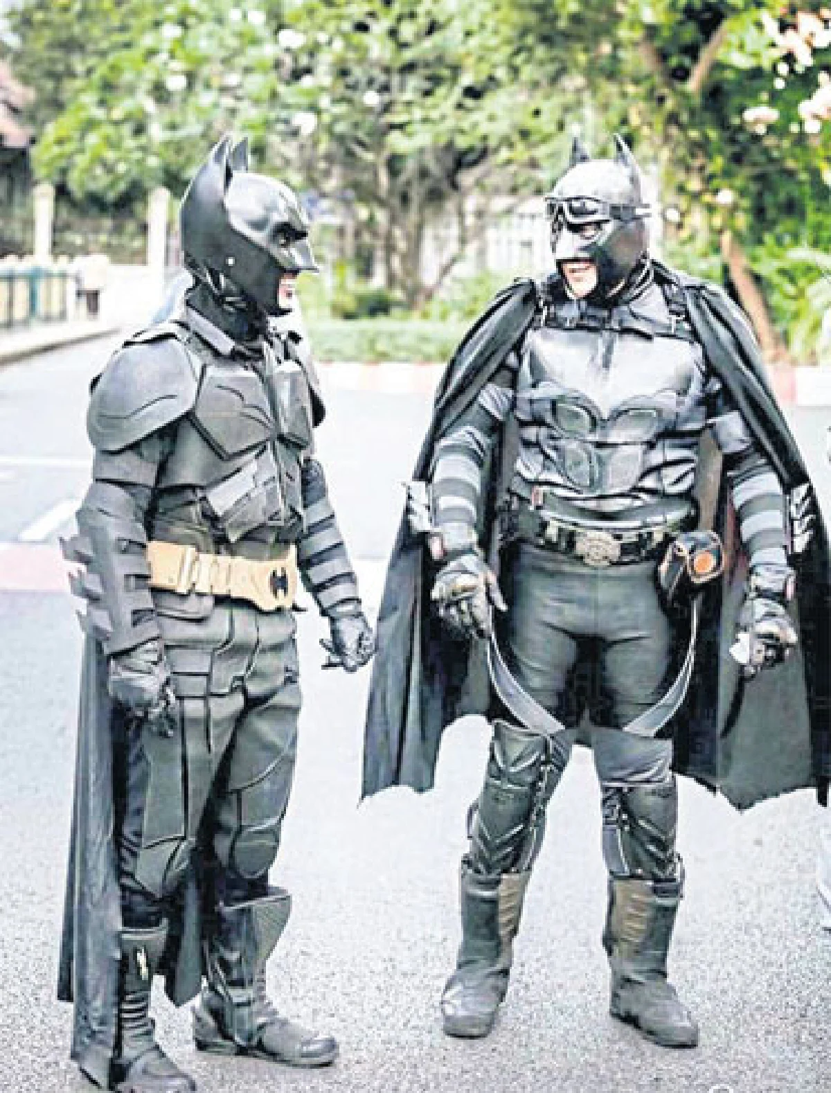 ฮีโร่จิตอาสา แค่สวมชุดคนรอบข้างก็มีความสุข