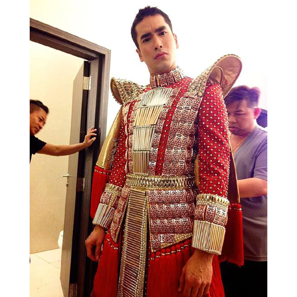 อย่างเท่! ณเดชน์ แปลงโฉมเป็น เห้งเจีย ฉลองตรุษจีน2016