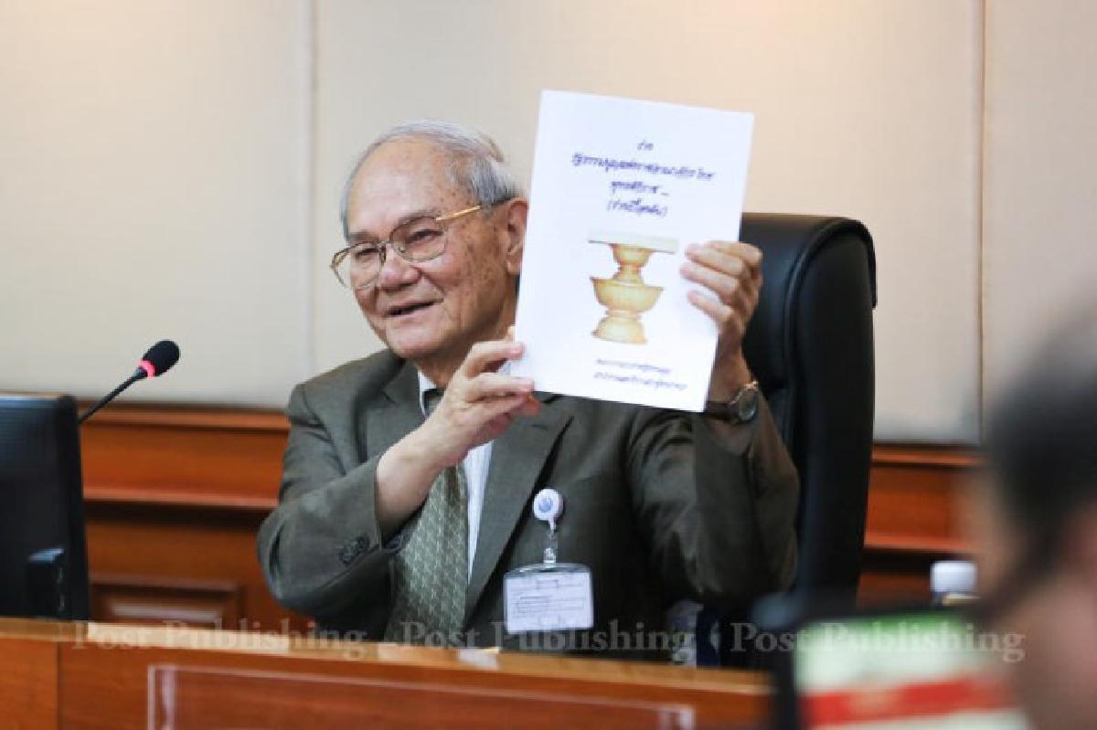 กรธ.ปรับกลยุทธ์ ดึง สปท.สู้ศึกประชามติ กรธ.ปรับกลยุทธ์ ดึง สปท.สู้ศึกประชามติ