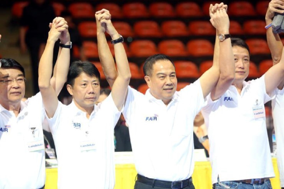 "สมยศ" ยันเปลี่ยนตัวผู้บริหารไทยพรีเมียร์ลีกแน่นอน "สมยศ" ยันเปลี่ยนตัวผู้บริหารไทยพรีเมียร์ลีกแน่นอน