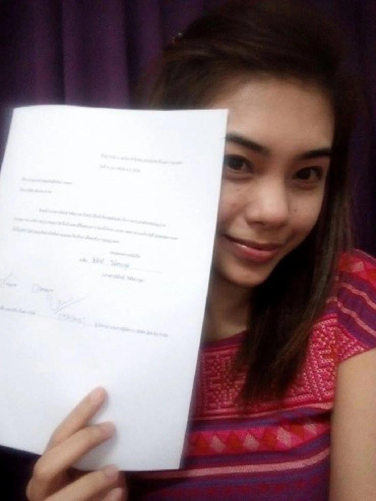 ชื่นชม!สาวร่อนหนังสือขอค่ายดังคัฟเวอร์เพลงวงRoom39