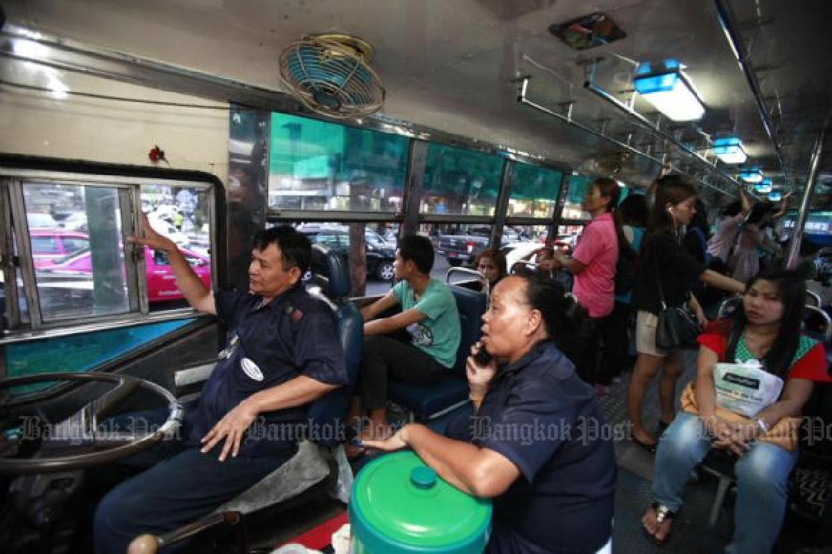 Older people work longer in rapidly ageing Thailand