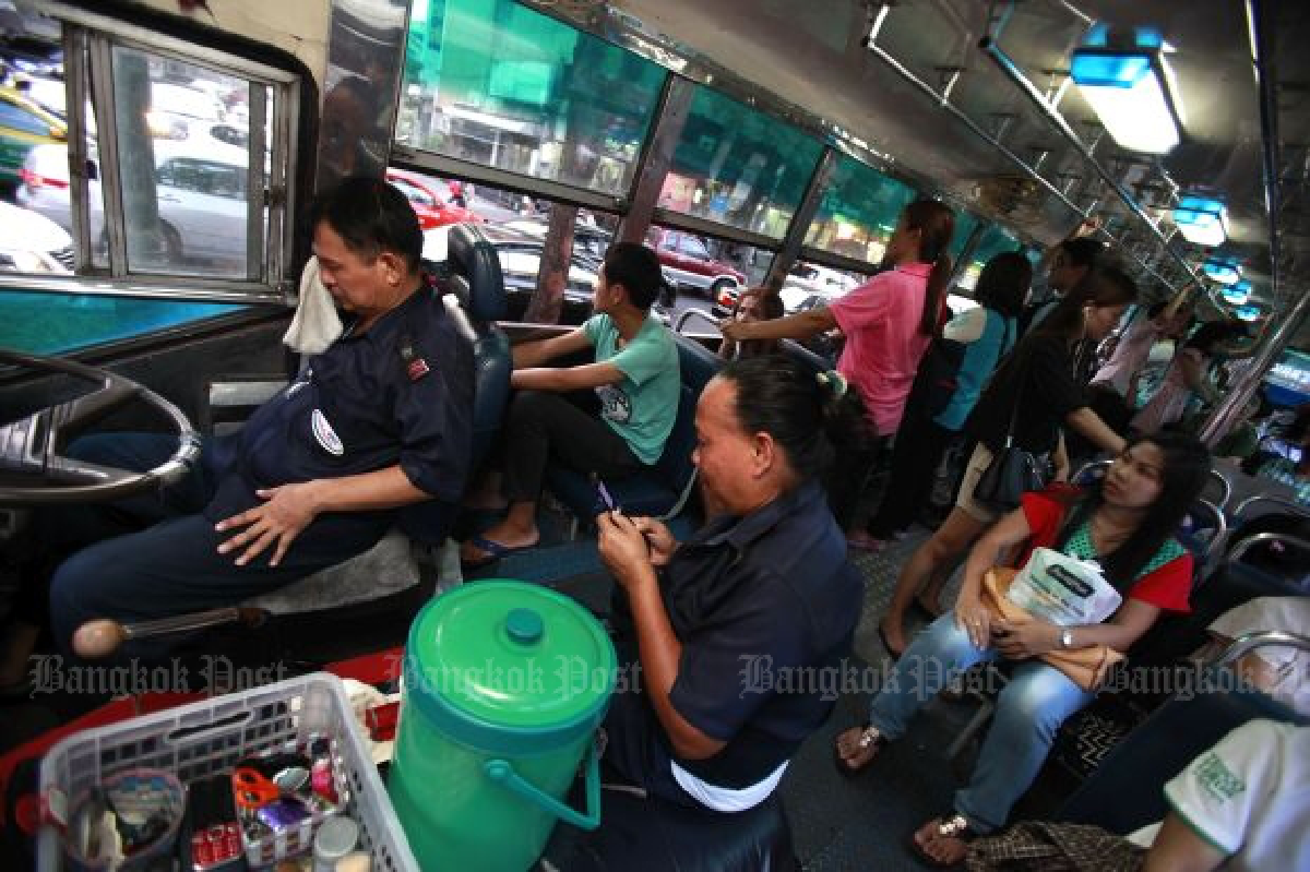 Older people work longer in rapidly ageing Thailand