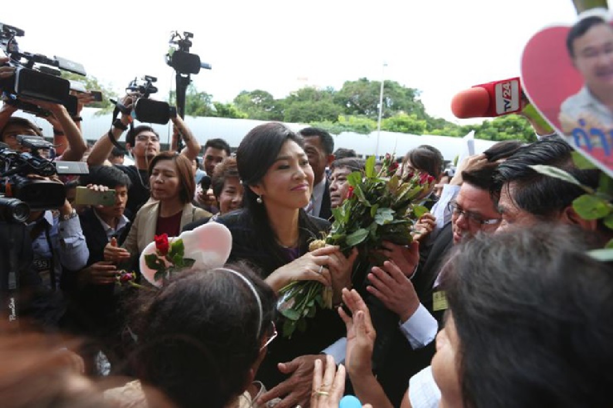 "ปู"ยันไม่หนี'คดีข้าว'เชื่อคนยังหนุนเพื่อไทย "ปู"ยันไม่หนี'คดีข้าว'เชื่อคนยังหนุนเพื่อไทย