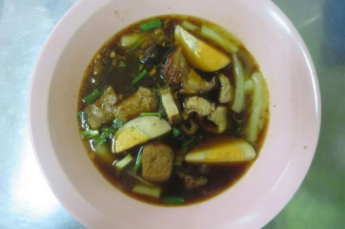 กวยจั๊บยืนพื้น สุดยอดน้ำข้นรสชาติไม่ธรรมดา