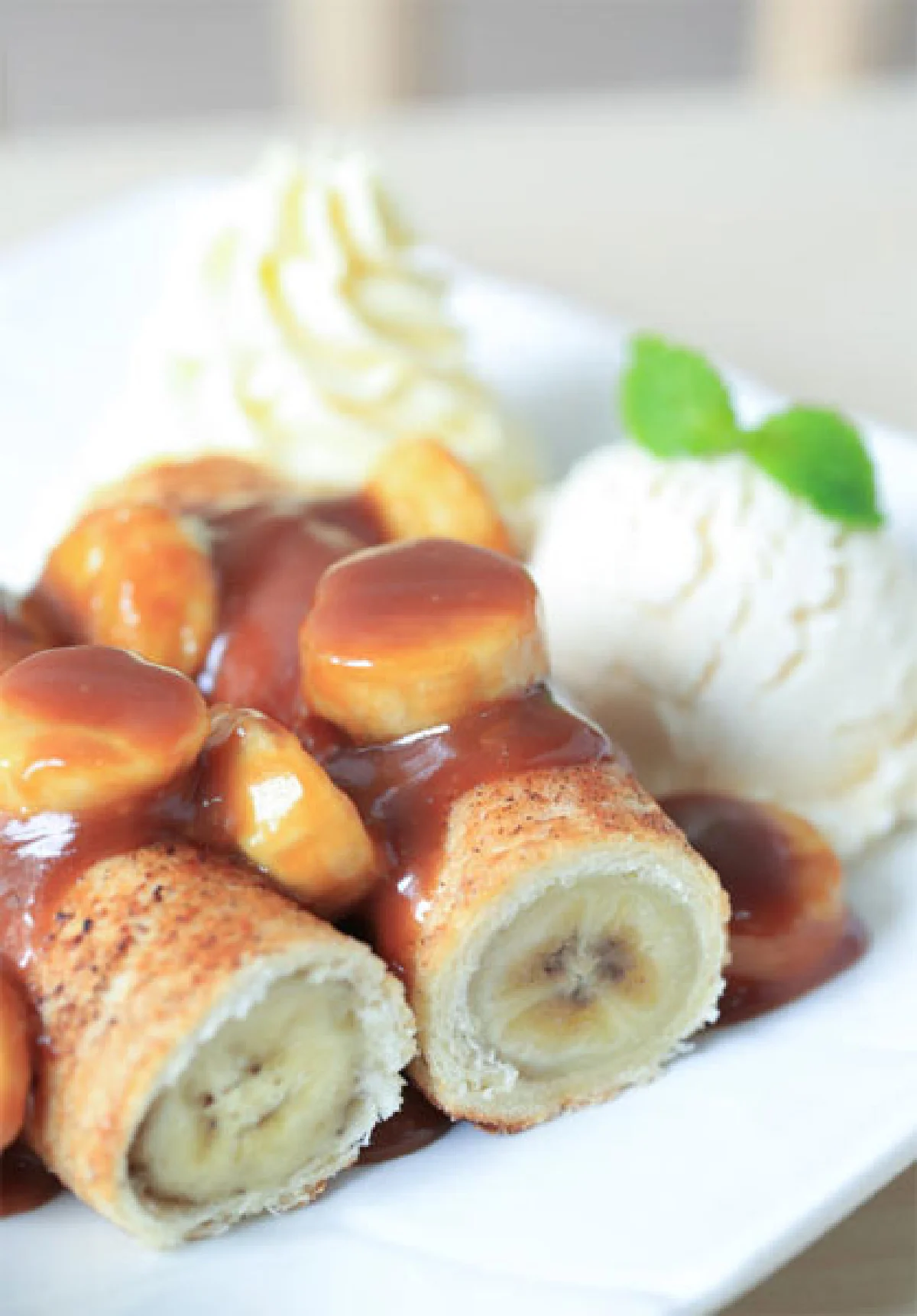 Banana Caramel Roll ทำกินเองง่ายๆ ที่บ้าน