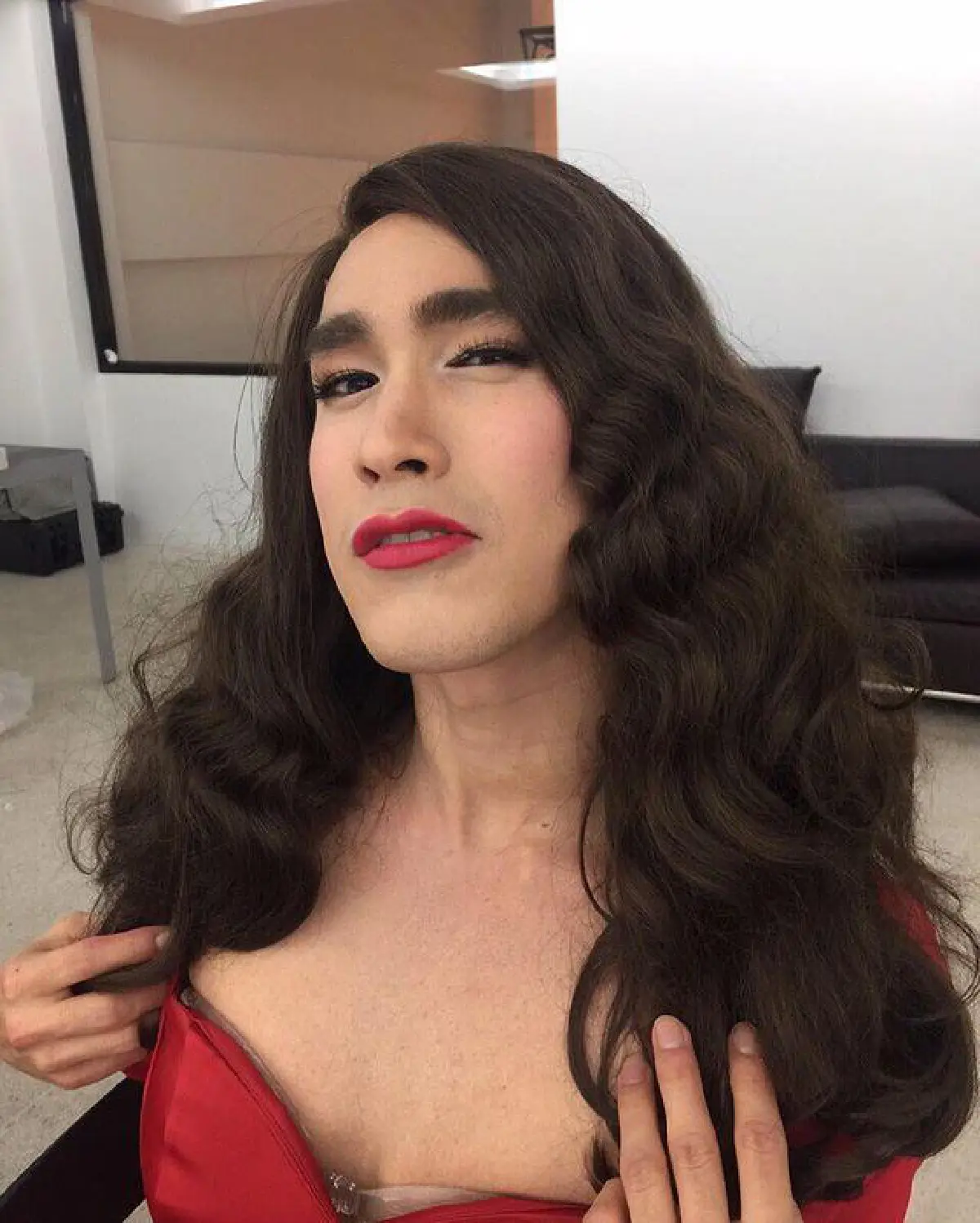 อินเนอร์มาเต็ม! ณเดชน์ แต่งหญิงสวยตะลึงอึ้งทั้งวงการ