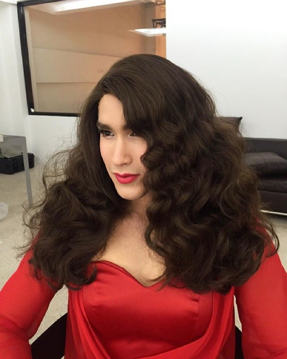 อินเนอร์มาเต็ม! ณเดชน์ แต่งหญิงสวยตะลึงอึ้งทั้งวงการ