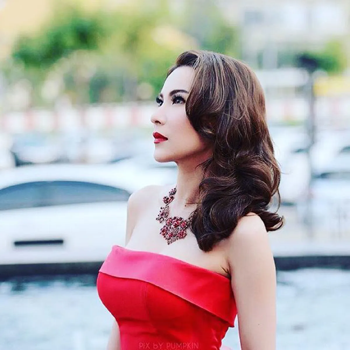 สวยไม่แคร์! 10 ดาราสาวโสดรับวาเลนไทน์..ให้ผู้ชายเสียดายเล่น