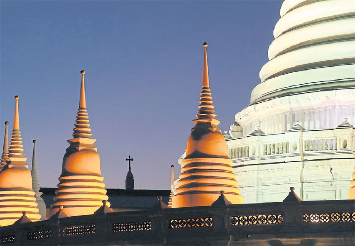 แสงสว่าง ที่กลางใจ