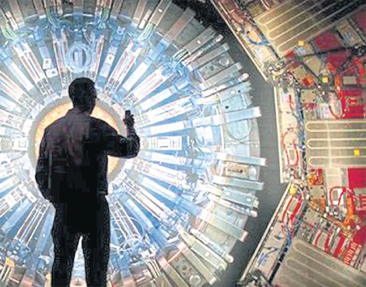 เครื่องเร่งอนุภาคใหญ่ที่สุดในโลกเดินเครื่องอีกครั้ง