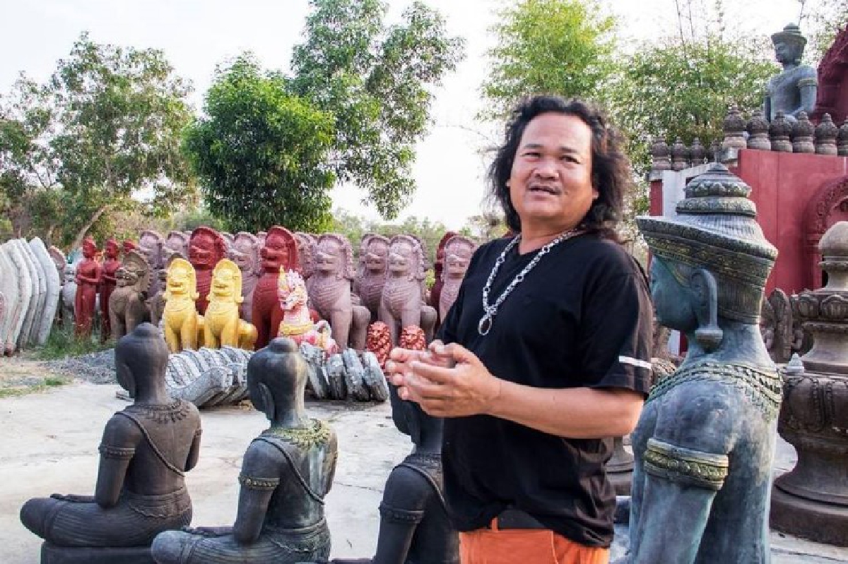"ช่างน้อยเมืองสุรินทร์" ช่างศิลปะขอมคนแรกของไทย "ช่างน้อยเมืองสุรินทร์" ช่างศิลปะขอมคนแรกของไทย
