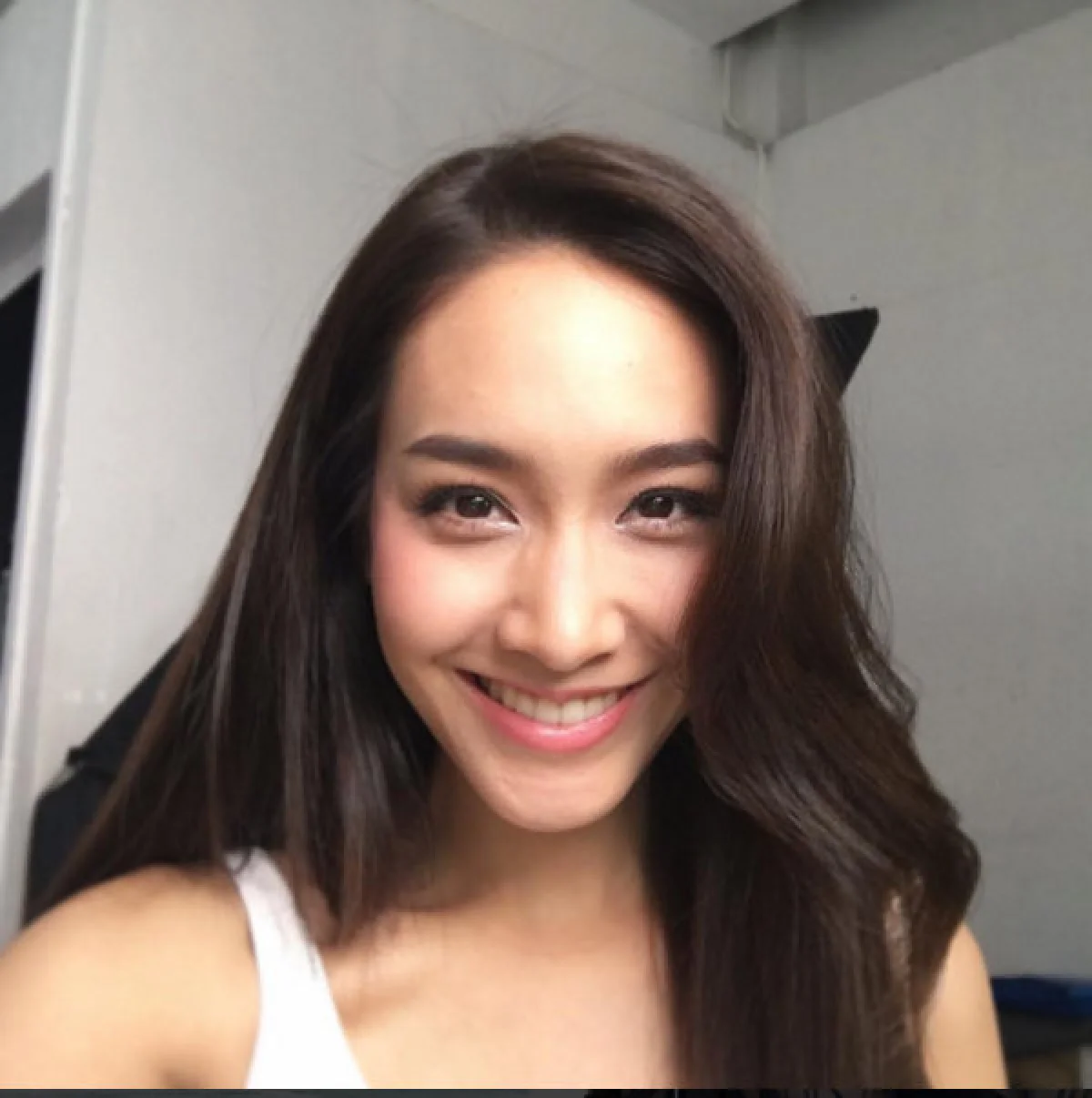 "มิน พีชญา" เปิดตัวหนุ่มปริศนา รับวาเลนไทน์
