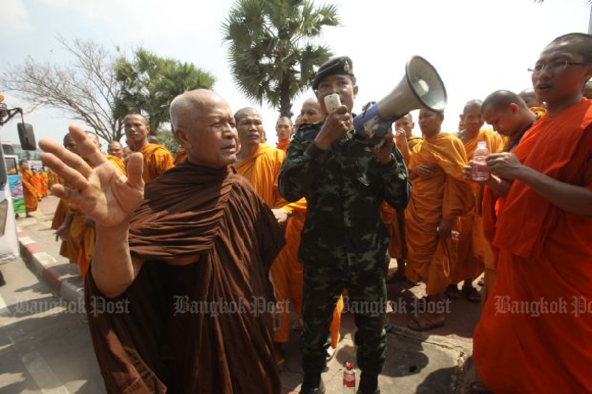 Monks clash with army: Demand Supreme Patriarch action (video)