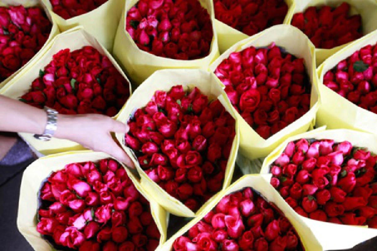 เสียงครวญก่อนปิดตำนานร้อยปี'ความเจริญมารุกล้ำพื้นที่ขายดอกไม้'