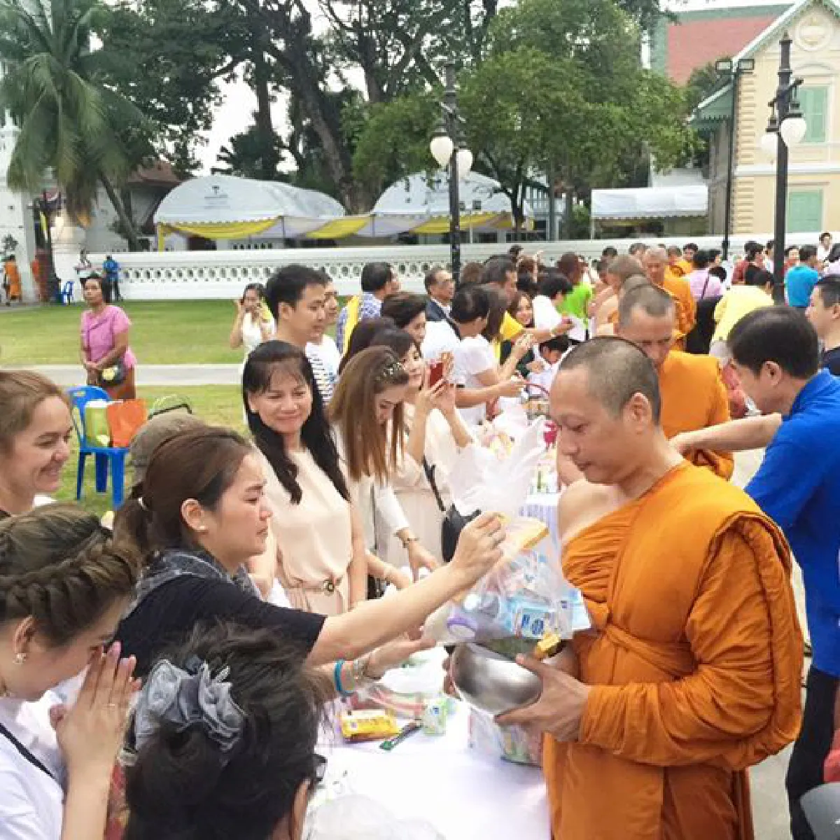 พี่ครับ..ผมเป็นผู้ชาย! น้องออก้า แจงดราม่ากอดพระเปิ้ลไม่เหมาะสม