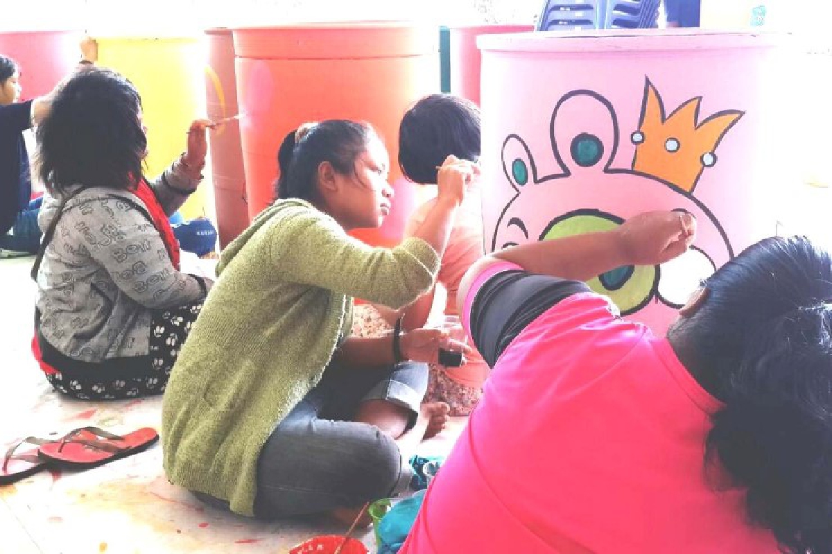 ศิลปะบนถังขยะ นำสิ่งไร้ค่ามาสร้างมูลค่าเพิ่ม ศิลปะบนถังขยะ นำสิ่งไร้ค่ามาสร้างมูลค่าเพิ่ม
