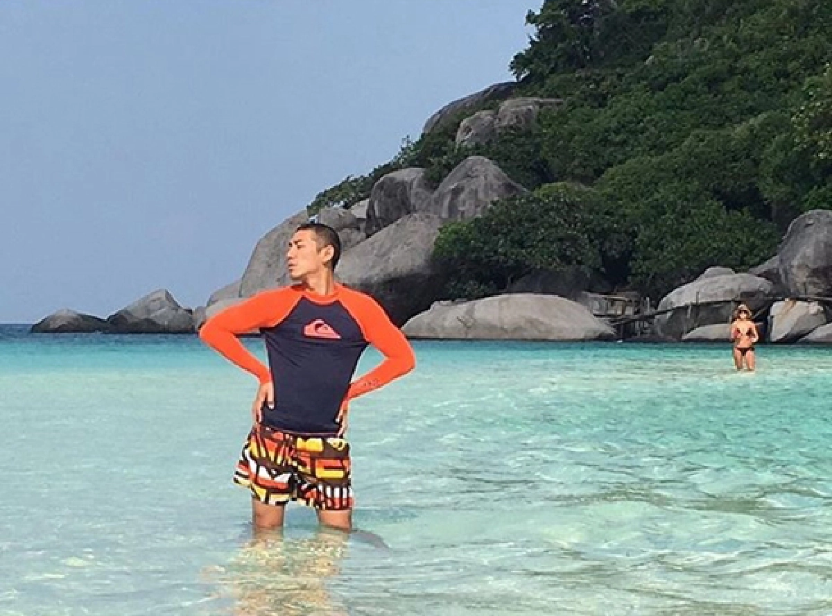 เจ็บแค่ไหนก็ฮาได้! ป๋อมแป๋ม เทยเที่ยวไทย กลิ้งตกเขาขณะถ่ายรายการ