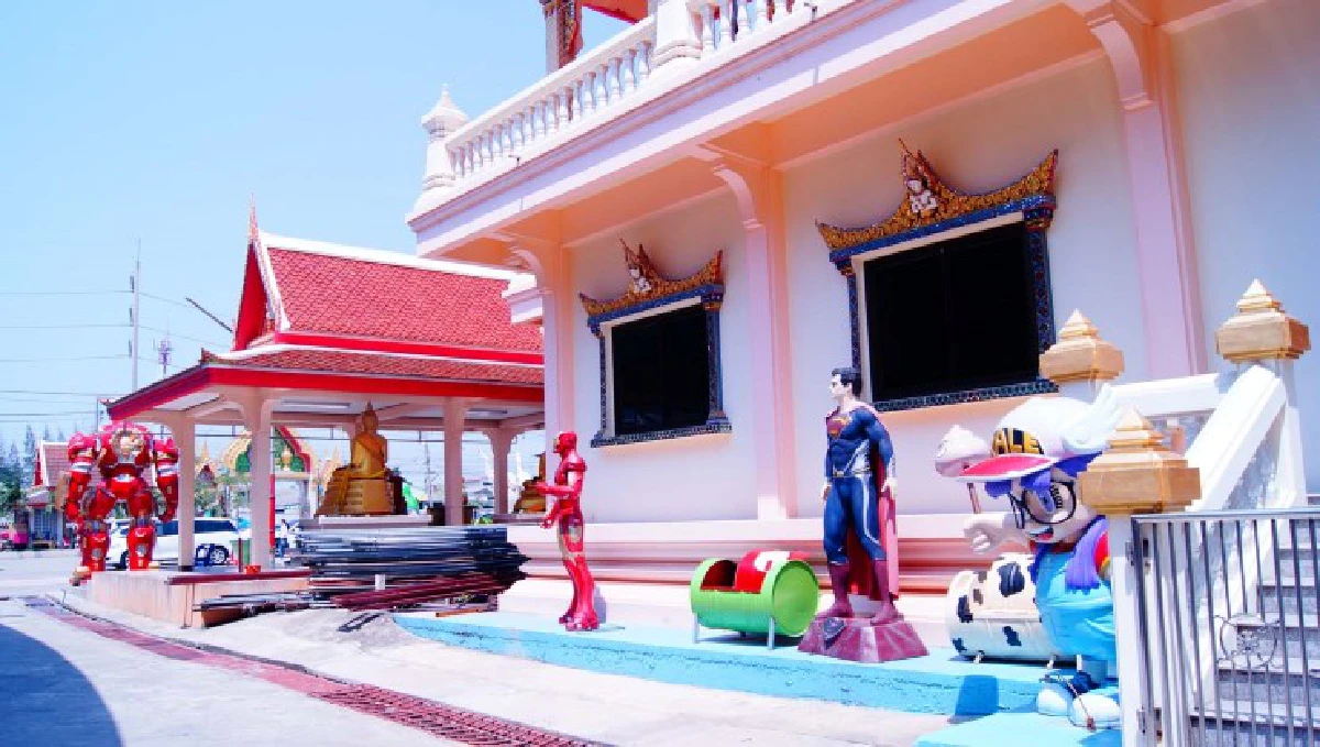 วัดเมืองปากน้ำปั้นซูเปอร์ฮีโร่ตั้งรอบวิหารหวังดึงดูดเยาวชน