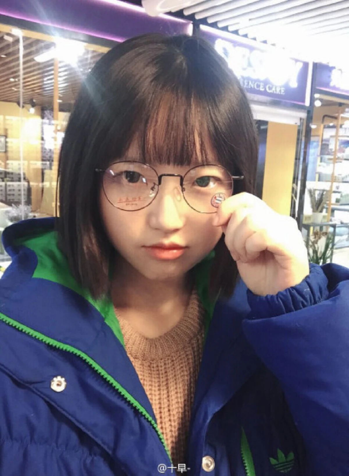 แม่เจ้า!แชร์สนั่นภาพสาวจีนวัย37ปี หน้าเอ๊าะเหมือนเด็กมัธยม (ชมภาพ)