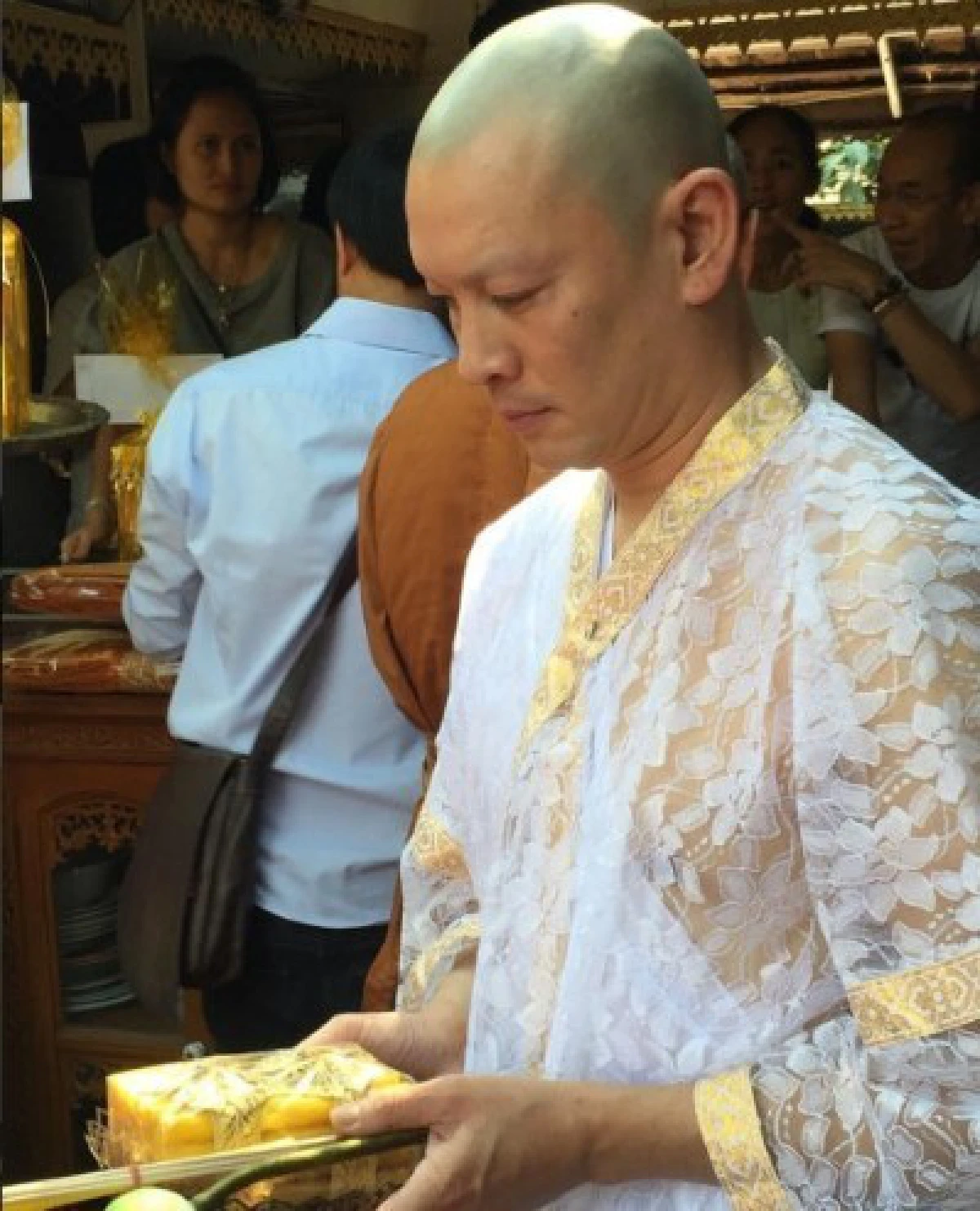 "ชาคริต" บวชทดแทนคุณพ่อแม่ได้ฉายา "อคฺคปญฺโญ"