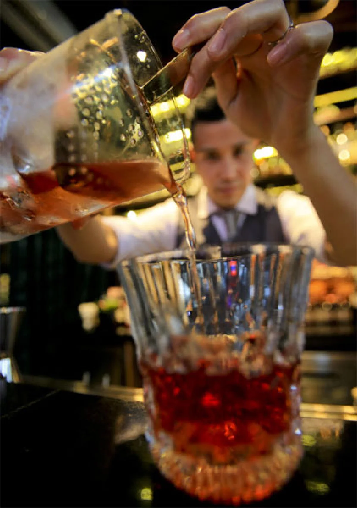 บาร์เล็กๆ ทว่าให้ความสุขกองโต แทรค 17