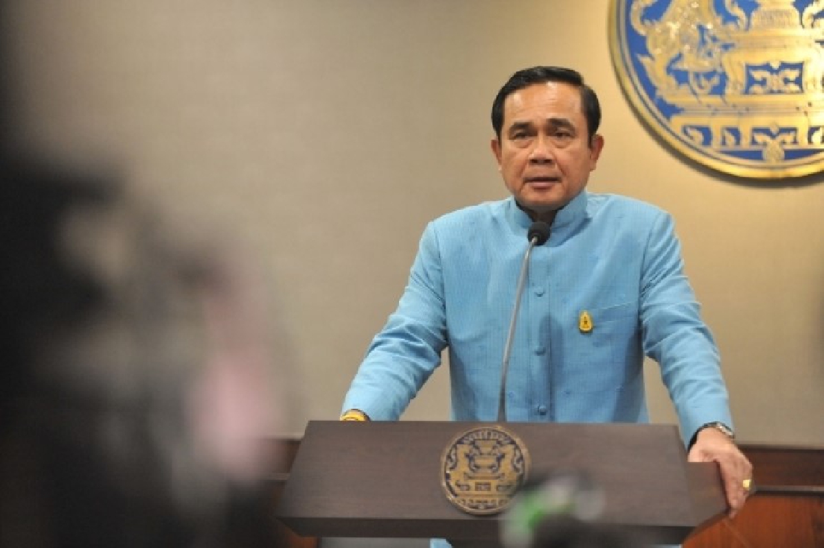บิ๊กตู่ปลอบรมต.อย่าน้อยใจผลโพล แนะตั้งคำถามสร้างสรรค์ บิ๊กตู่ปลอบรมต.อย่าน้อยใจผลโพล แนะตั้งคำถามสร้างสรรค์