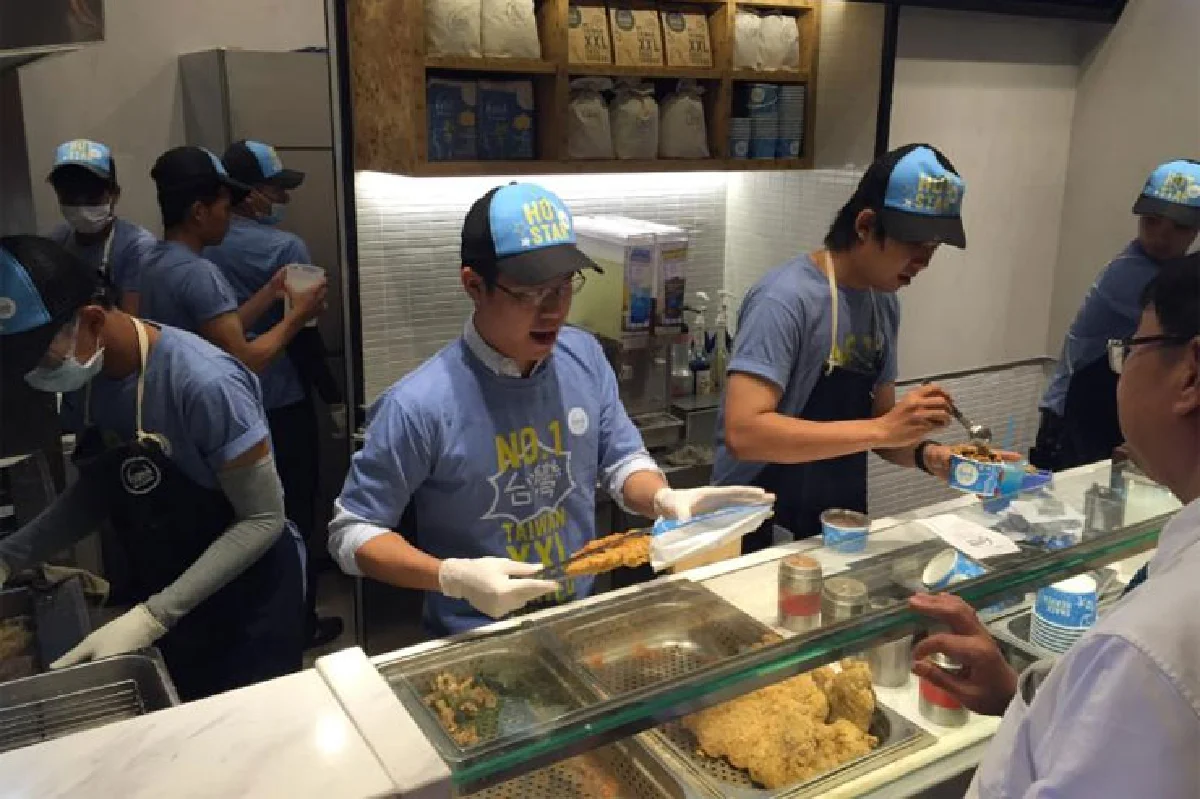 ชนินทร์ ชูพจน์เจริญ หนุ่มไฟแรงในวงการc