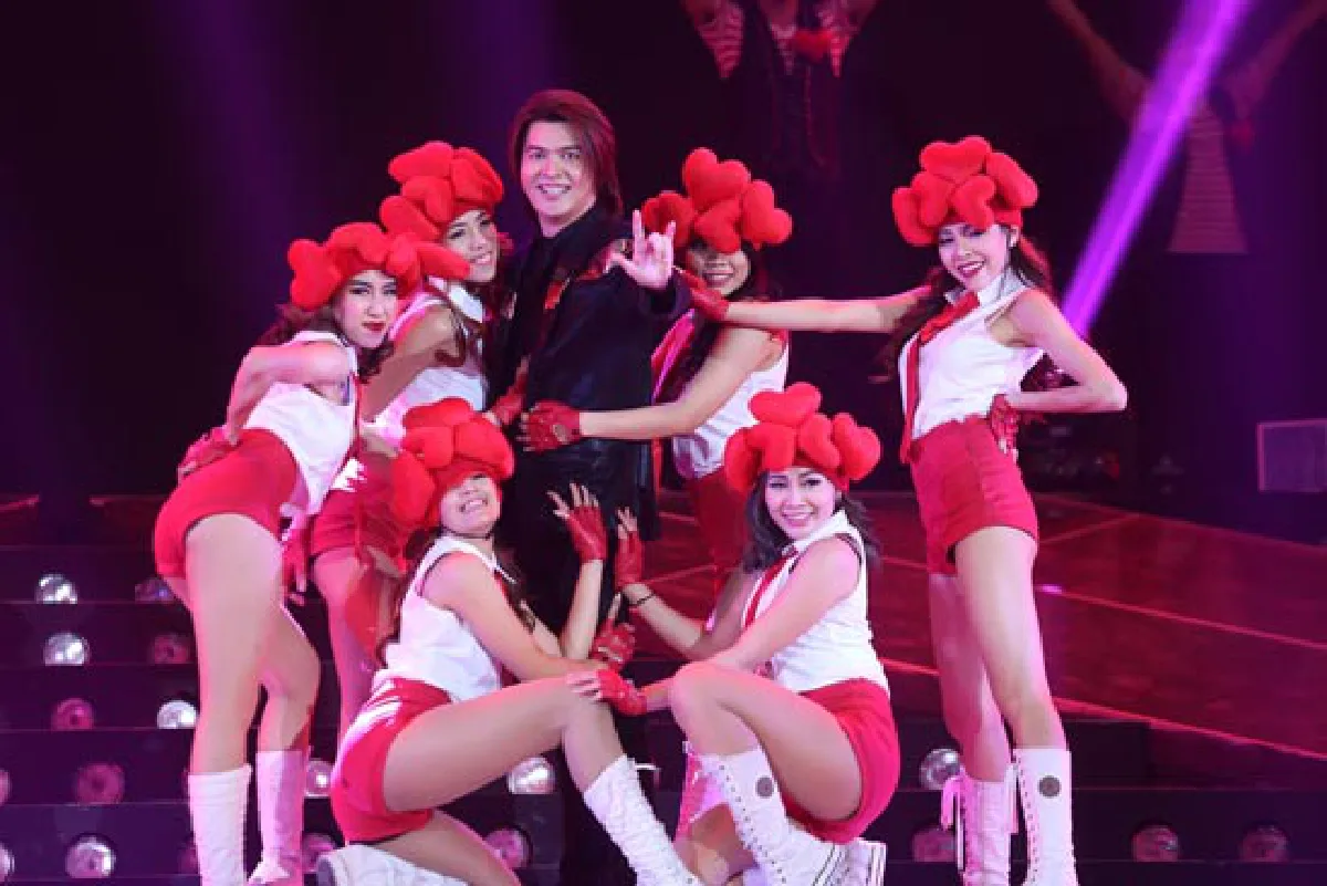 แฟนยุค90แดนซ์กระจาย! The Next Venture Concert เจ๋งสุดพลังสมการรอคอย