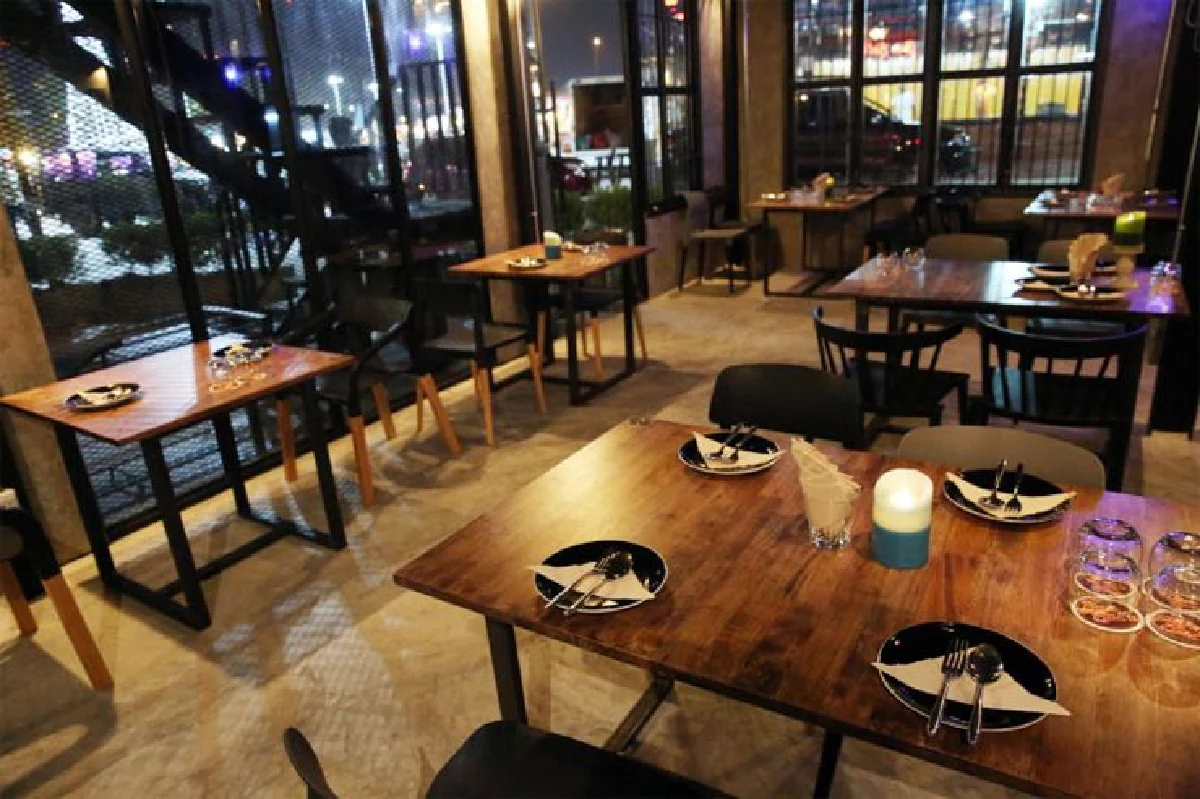 บอน โสเหล่ ร้านชื่อเท่ เมนูโดนใจ