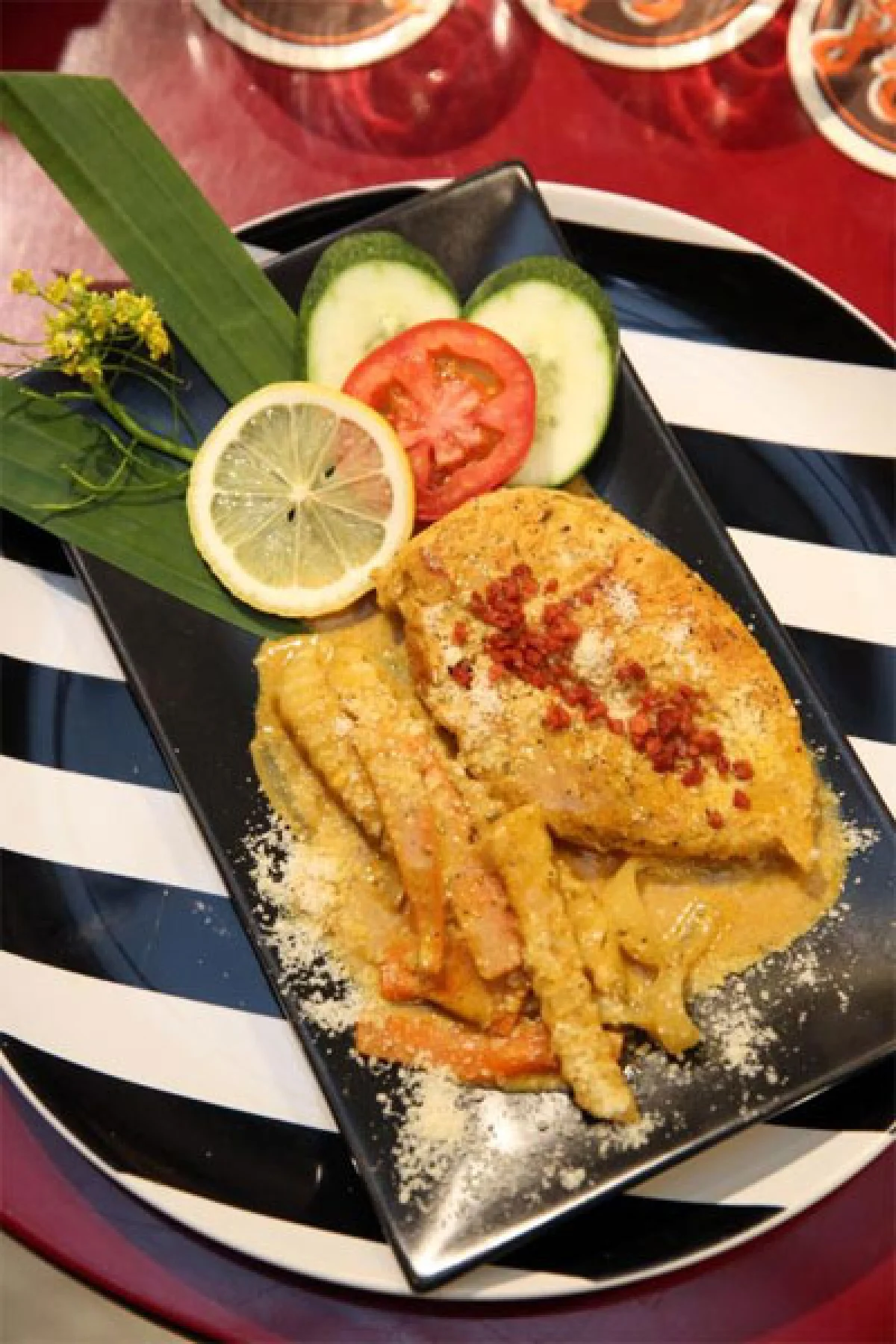 บอน โสเหล่ ร้านชื่อเท่ เมนูโดนใจ