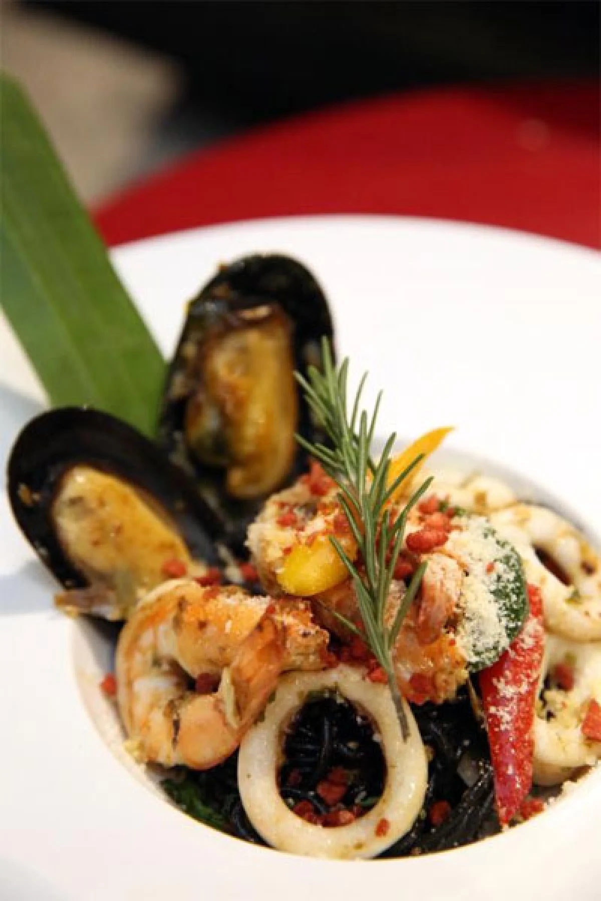 บอน โสเหล่ ร้านชื่อเท่ เมนูโดนใจ