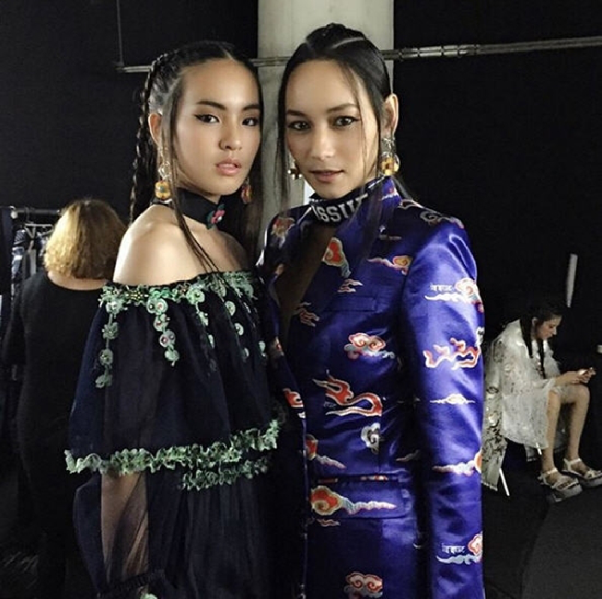 หน้าปังสเต็ปเป๊ะ! ลิลลี่ เดอะเฟซ เดินแบบงาน Elle Fashion Week