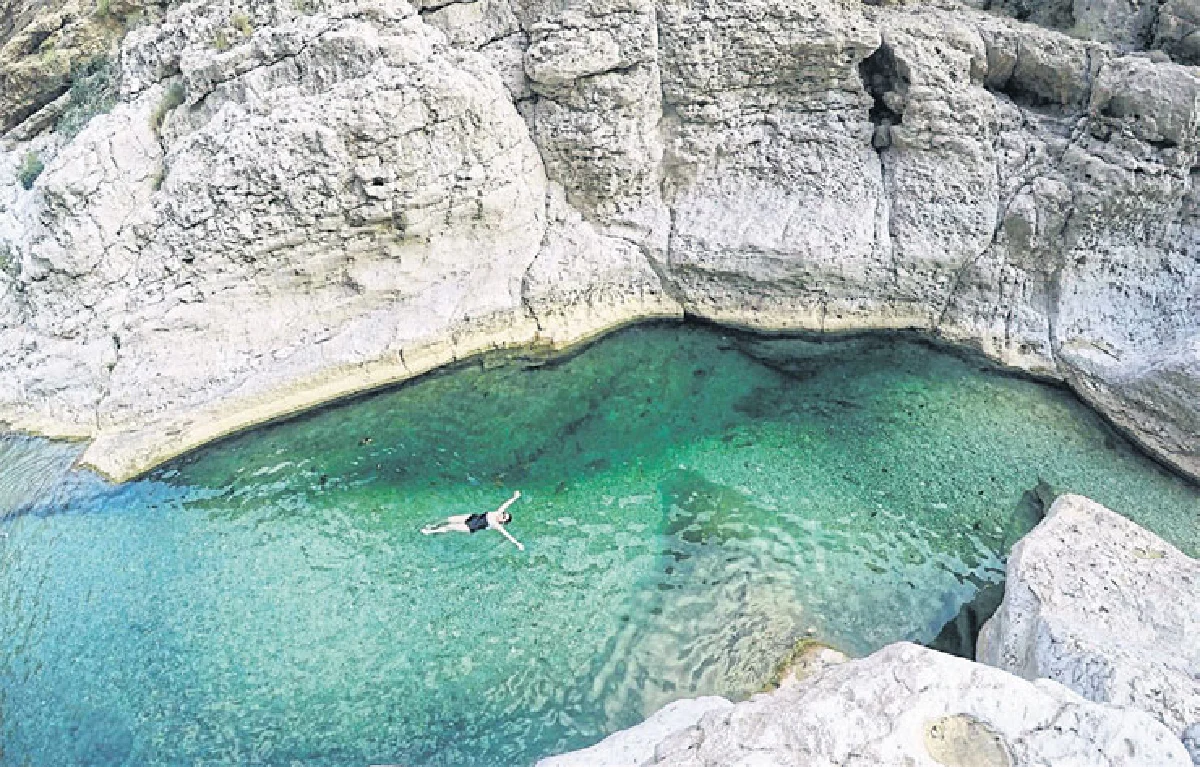 บอม เปล่งพานิช ชีวิตติดเดินทาง