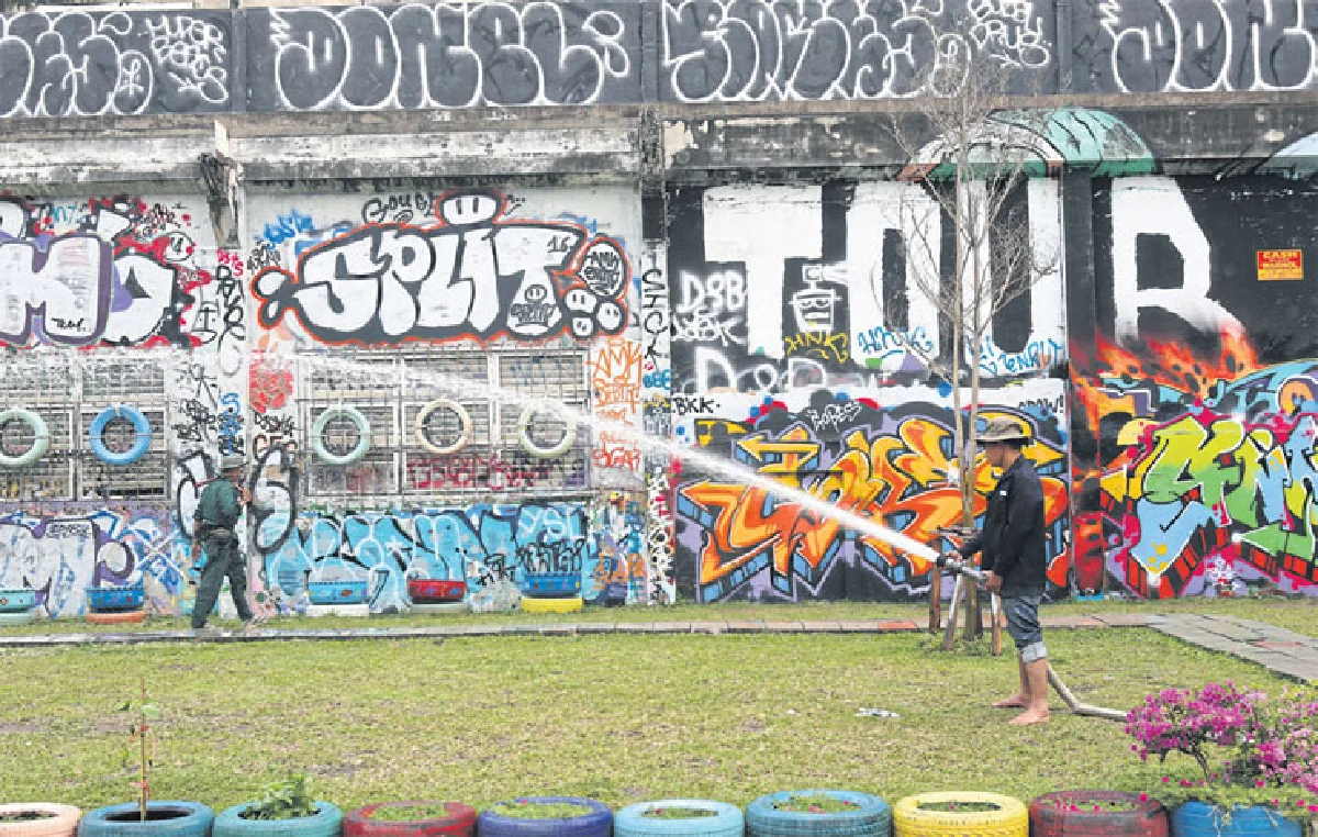 ศิลปะข้างถนน