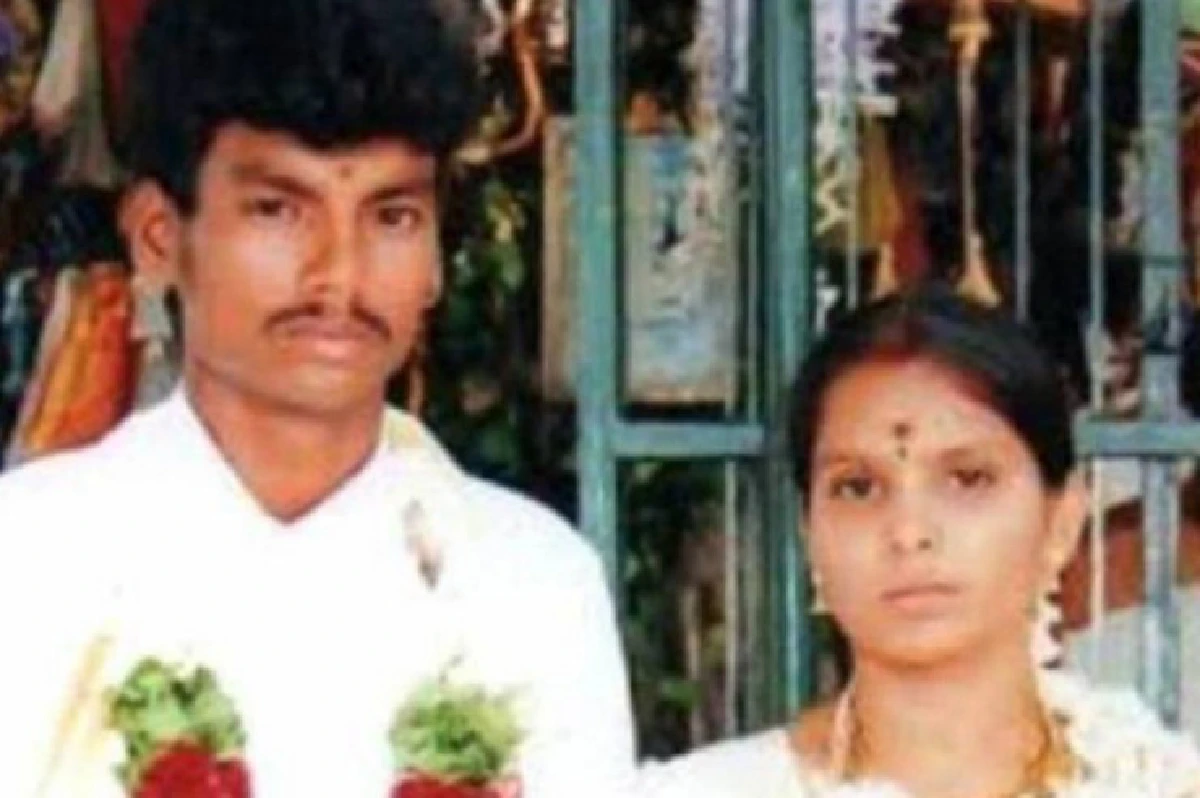 รักต่างชนชั้น!รุมฆ่าหนุ่มอินเดียกลางเมือง เหตุวรรณะต่ำต้อยกว่าคู่แต่งงาน (คลิป)