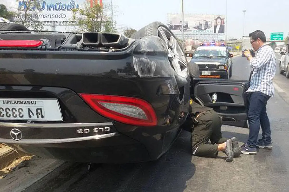 Benz driver likely to avoid drink-driving charge (Updated)