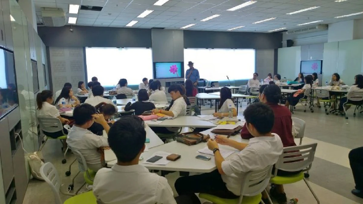 "คนเรามันต้องจีบกันทั้งชีวิต" เจ้าของหลักสูตรสุดแนว "ธนิช สุนทรธนกูล"