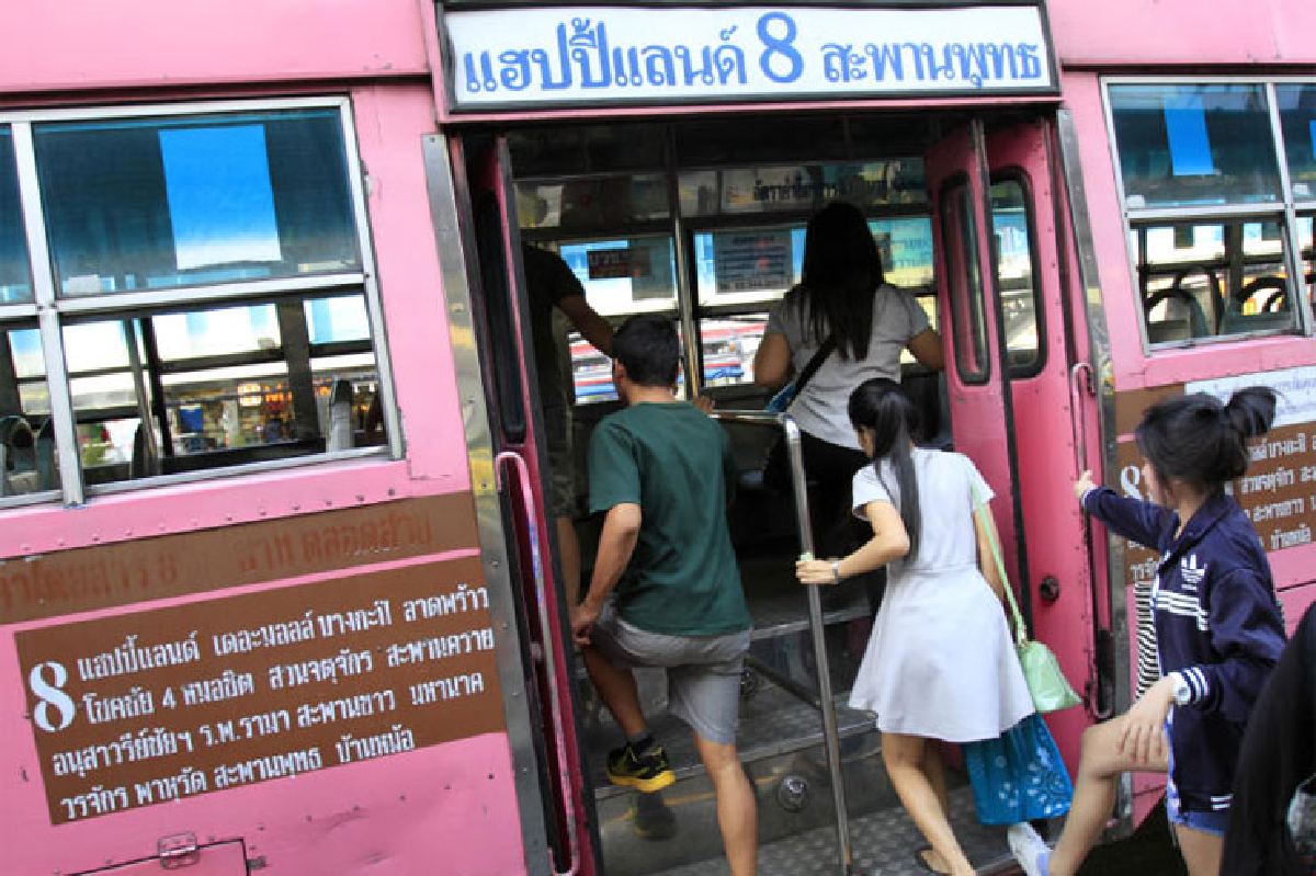 ใช้ขนส่งสาธารณะอย่างปลอดภัย (ถ้า) เลือกได้! ใช้ขนส่งสาธารณะอย่างปลอดภัย (ถ้า) เลือกได้!