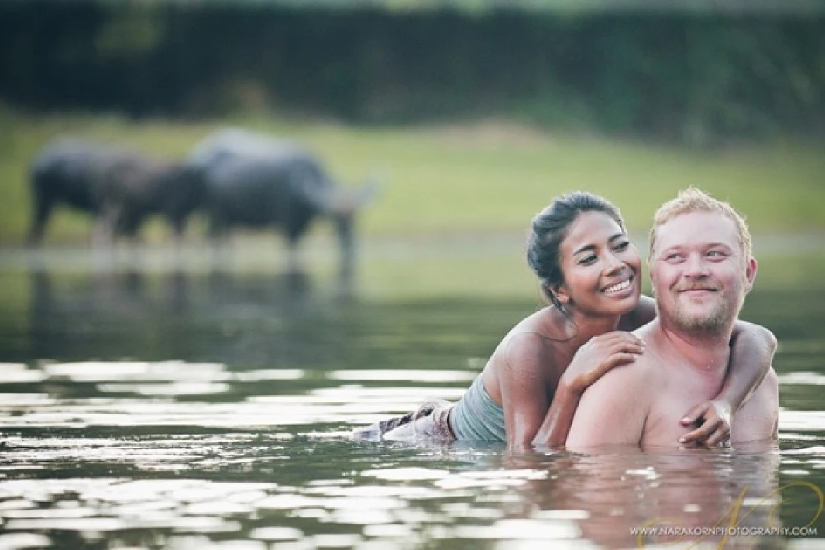 บรรเจิด!หนุ่มเดนมาร์กจูงมือสาวไทยถ่ายพรีเวดดิ้งกลางทุ่งนา