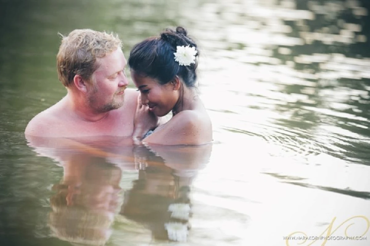 บรรเจิด!หนุ่มเดนมาร์กจูงมือสาวไทยถ่ายพรีเวดดิ้งกลางทุ่งนา