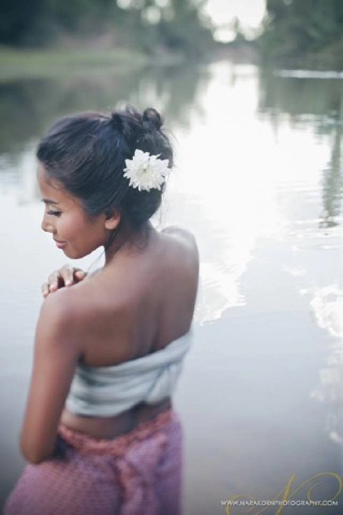 บรรเจิด!หนุ่มเดนมาร์กจูงมือสาวไทยถ่ายพรีเวดดิ้งกลางทุ่งนา