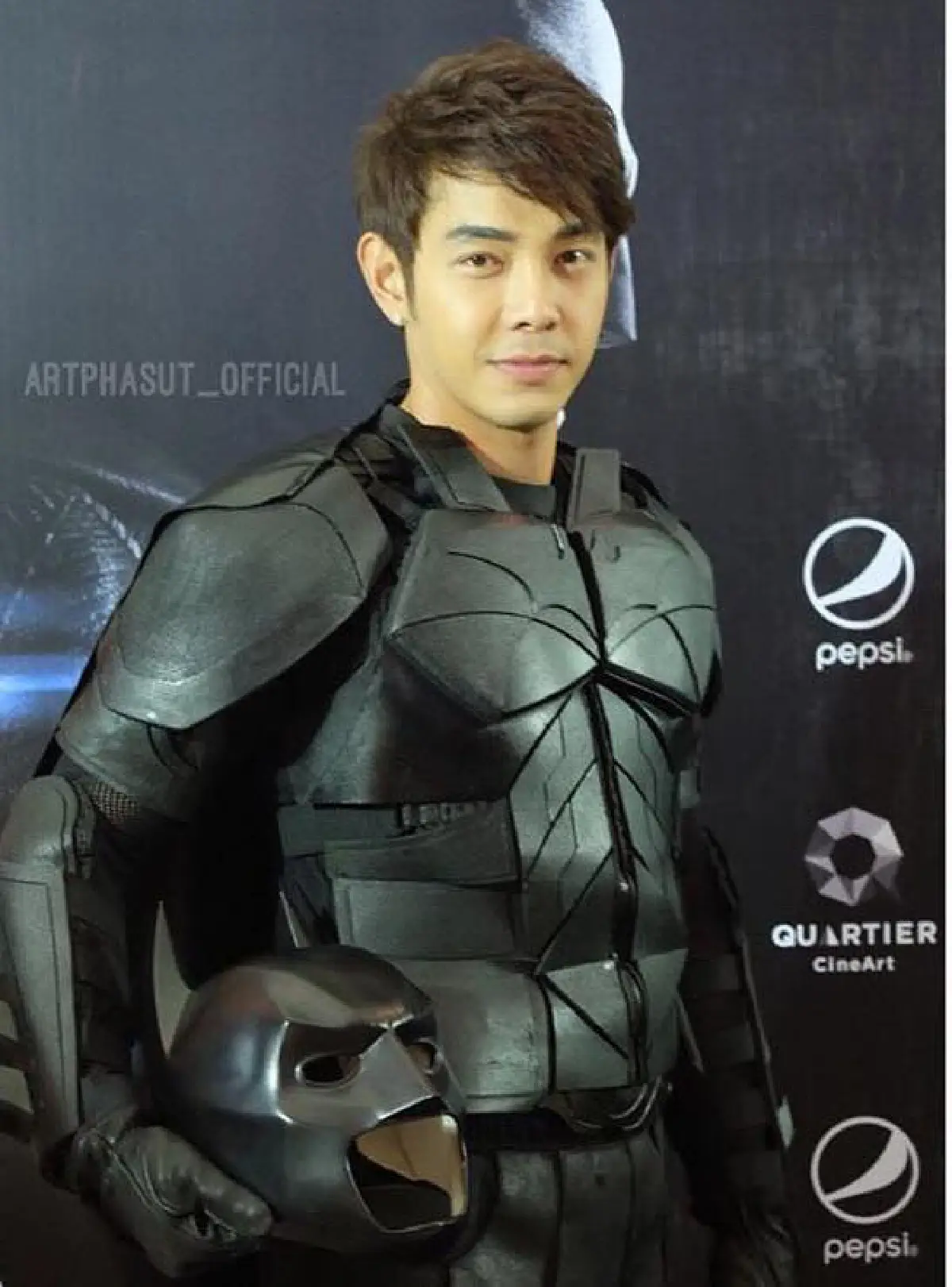 อยู่ทีมไหนดี?! อาร์ต-บี้ KPN แปลงโฉมเป็นซูเปอร์ฮีโร่หล่อล่ำ