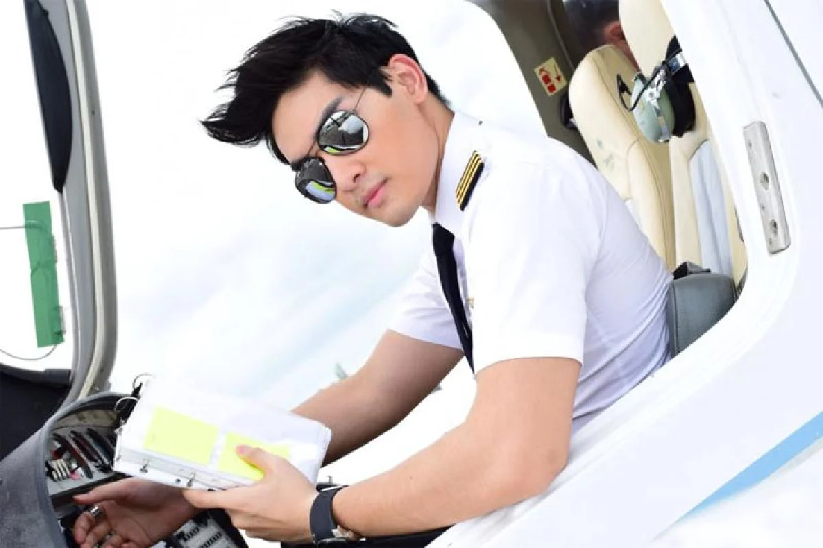 ไม่มีกลีบกุหลาบ บนเส้นทางนักบิน