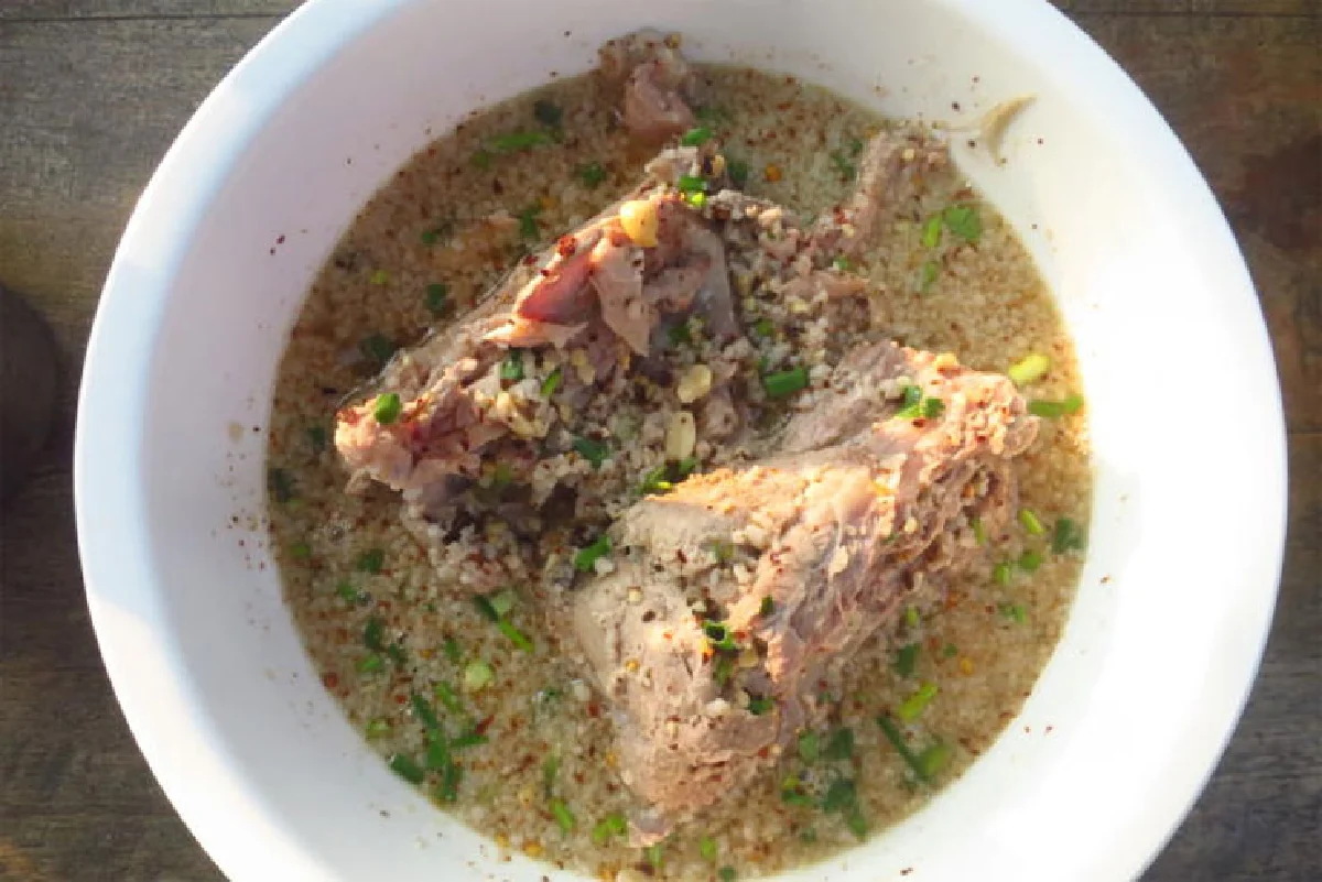 ก๋วยเตี๋ยวต้มยำนายเอก ทีเด็ดย่านฝั่งธนฯ