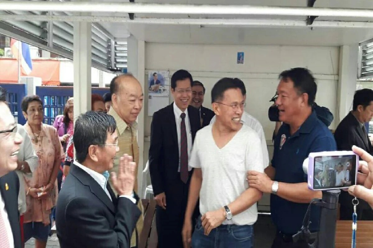 "วัฒนา"รายงานตัวต่อศาลกรณีวิจารณ์การทำงานของคสช.