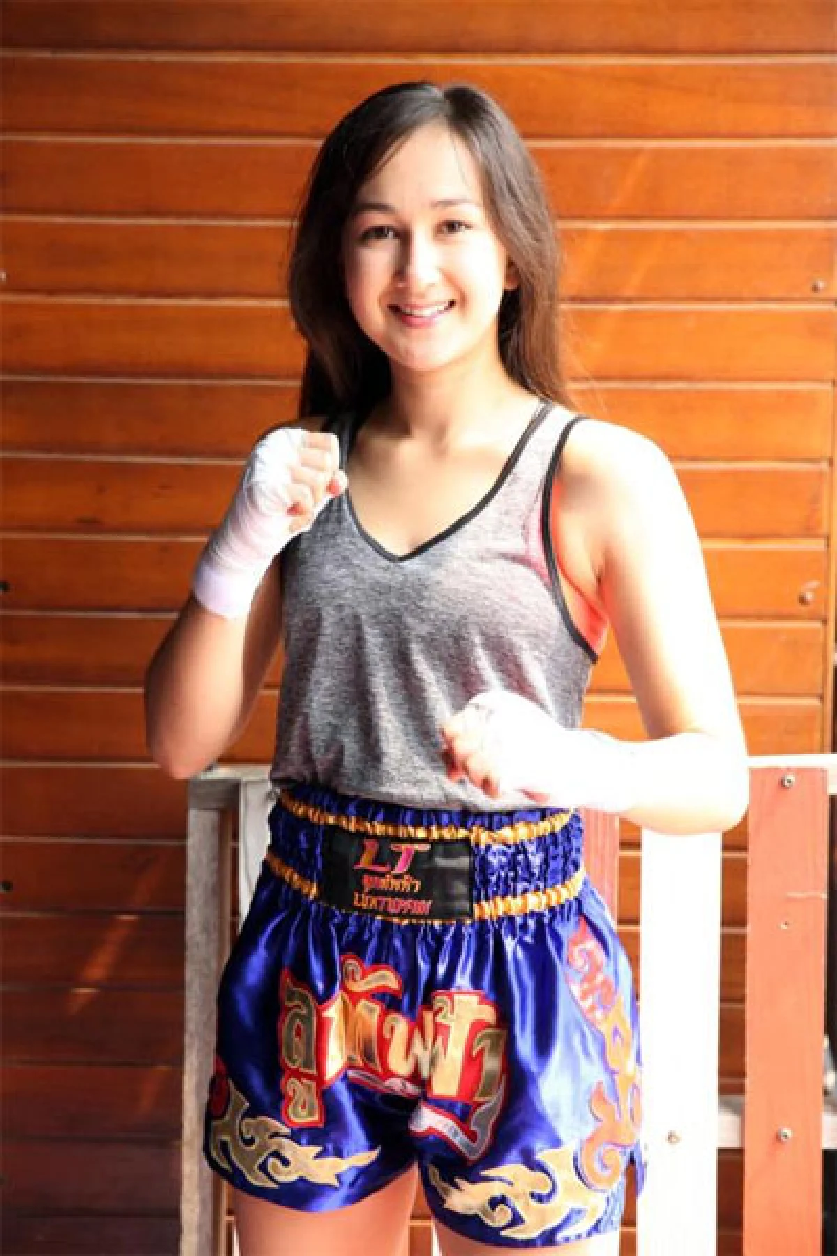 คนสวยหมัดหนัก เจด มาริสา ศิริสัมพันธ์