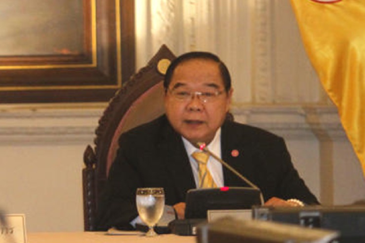 "ประวิตร"ให้"วิษณุ"ดู พท.ชวนประชาชนโหวตคว่ำร่างรธน. "ประวิตร"ให้"วิษณุ"ดู พท.ชวนประชาชนโหวตคว่ำร่างรธน.