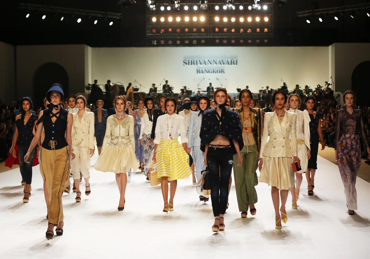 องค์หญิงสิริวัณณวรีฯ ทรงเผยโฉมคอลเลคชั่น สปริง/ซัมเมอร์ 2016